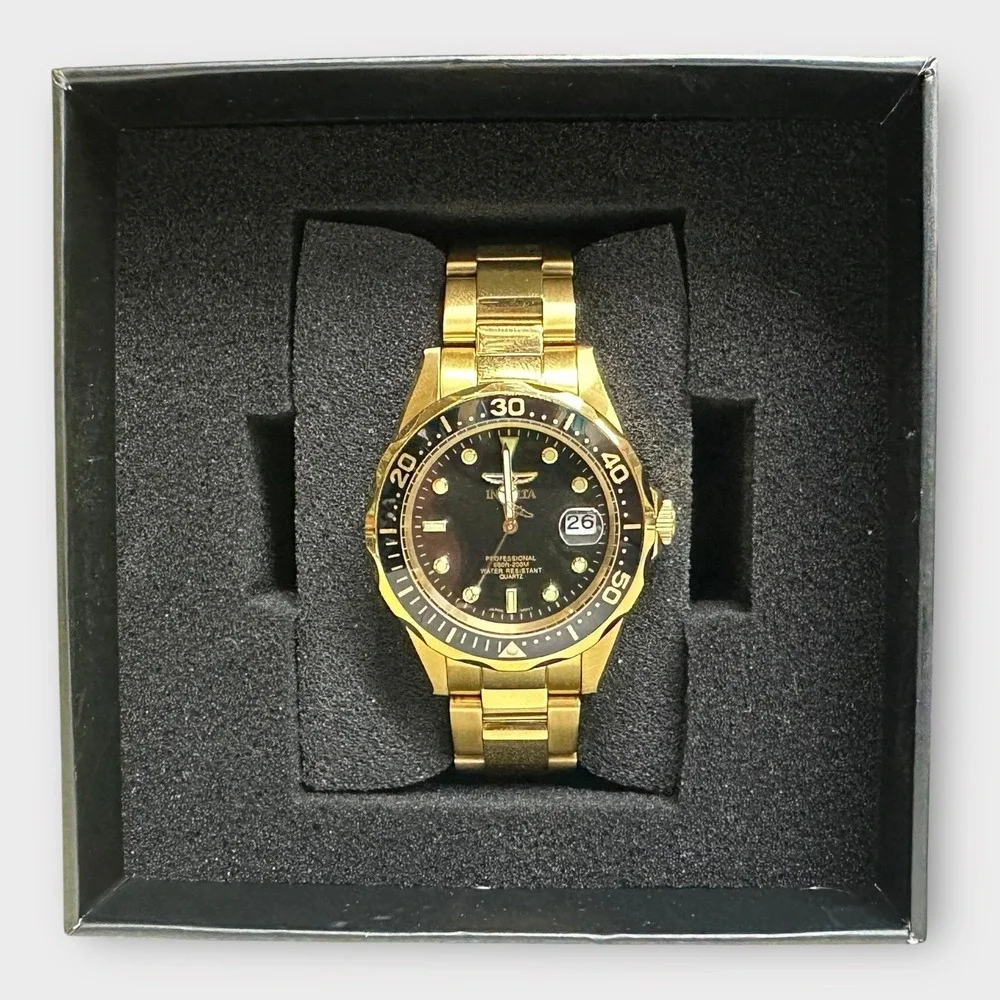 Invicta Watch Gold Tone‎ Mens 40mm Black Dial Date 200M Stainless 8936 Boxed